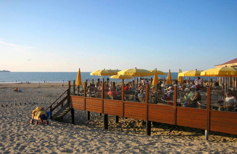 Een hapje & een drankje